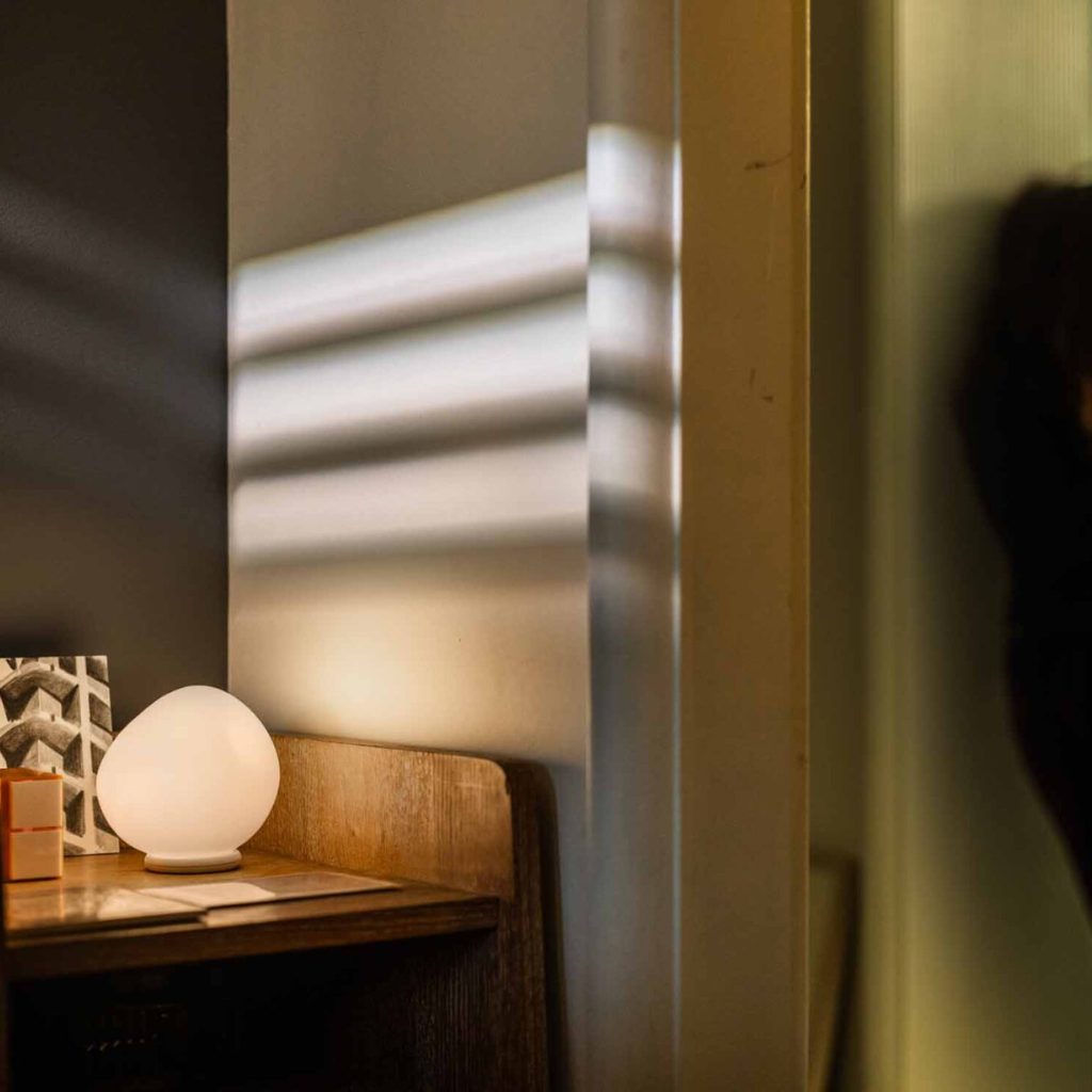 Foscarini Hoba Media Table Lamp On/Off White