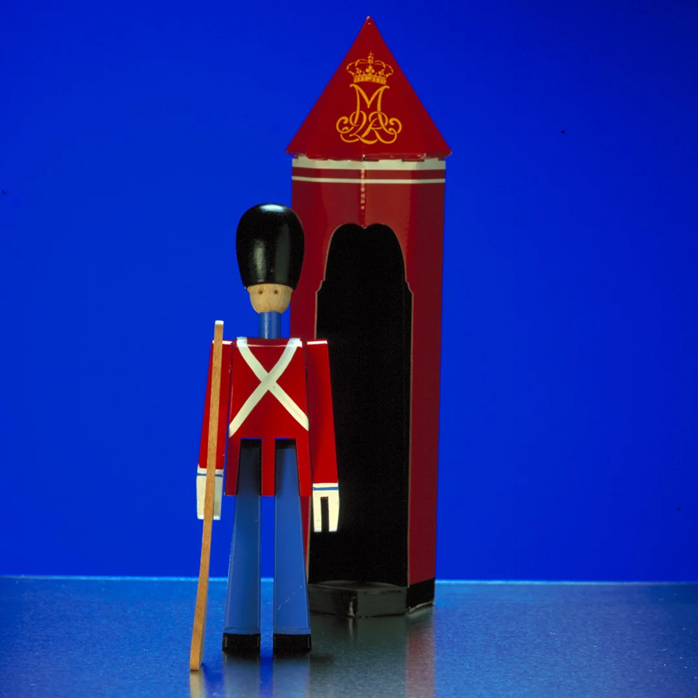 Sentry Box for Guardsman Figurine