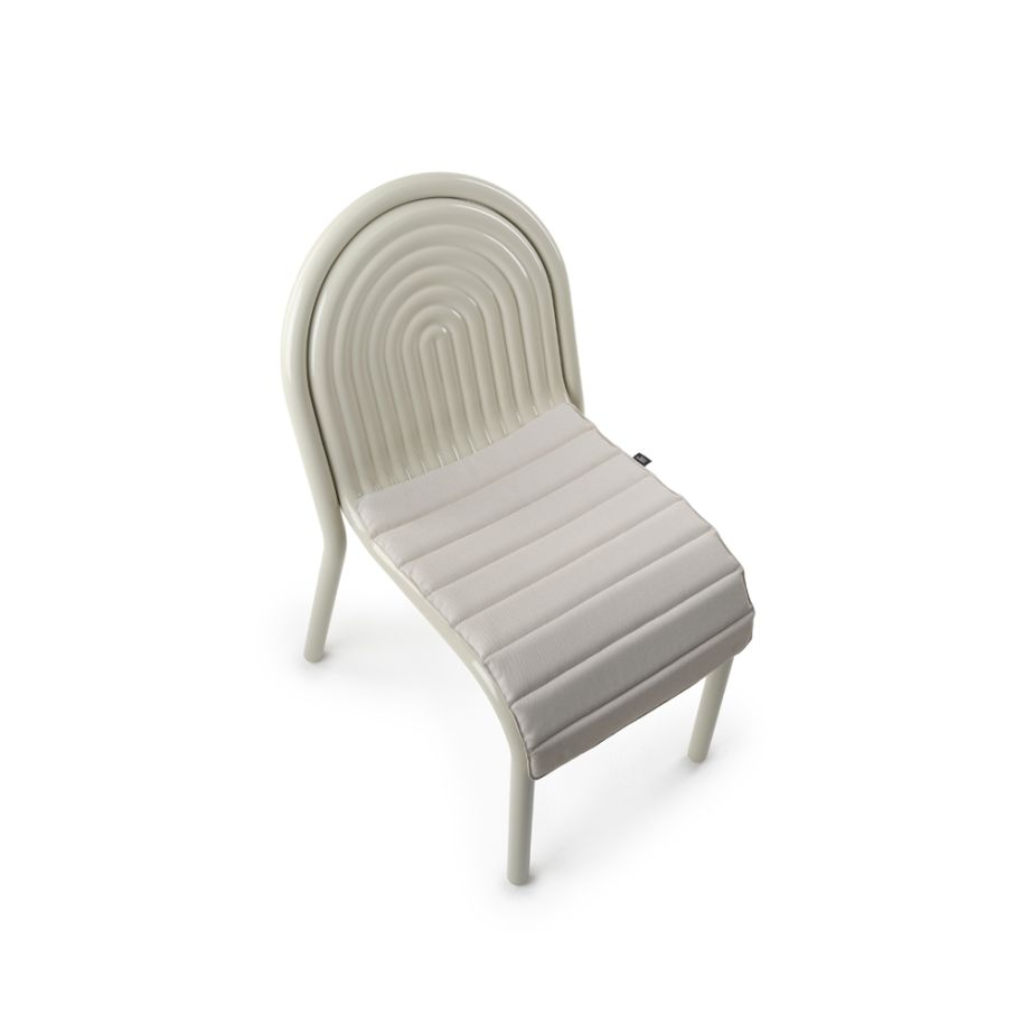 Groove Obround Table