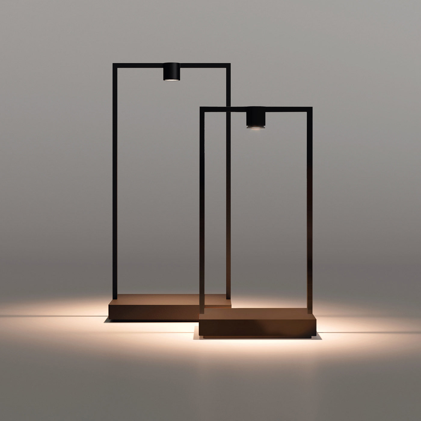 Curiosity 36 w/Sphere Table Lamp