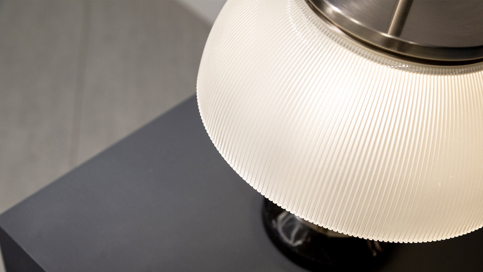 Alfa Table Lamp