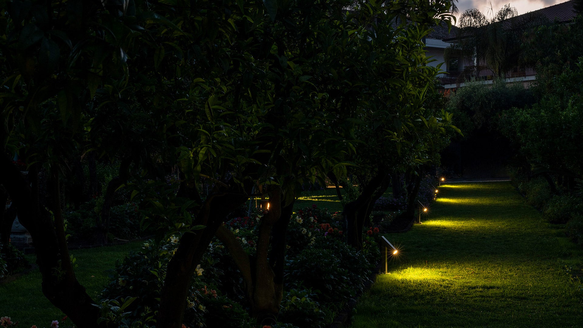 Chilone Outdoor Floor Lamp 90