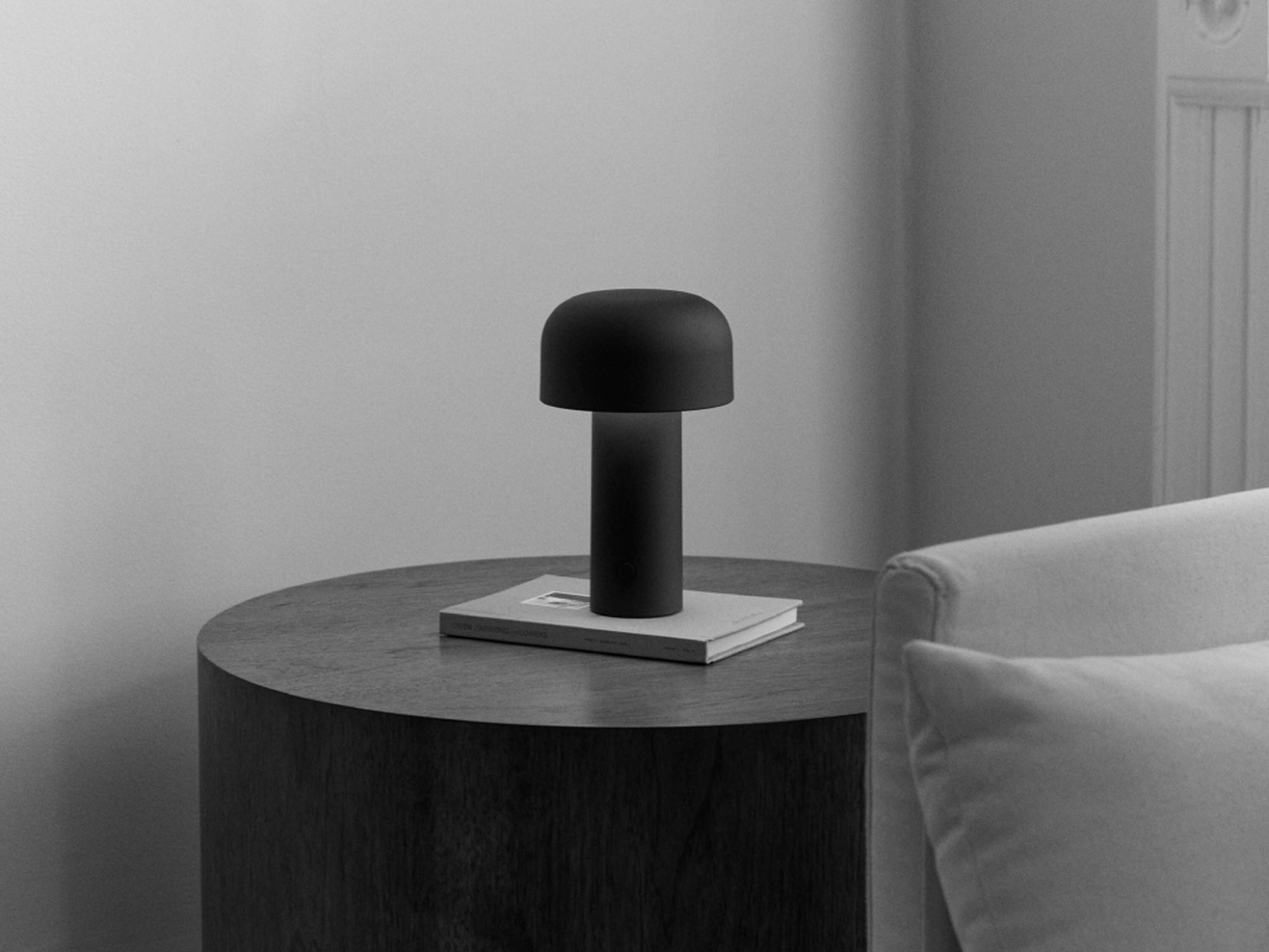 Bellhop Portable LED Table Lamp Table Lamps Flos 