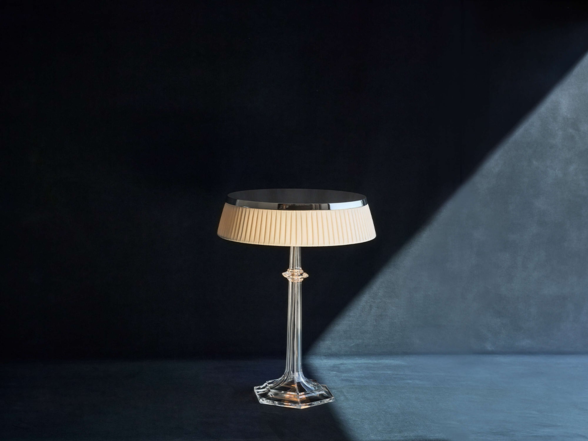 Bon Jour Versailles Table Lamp