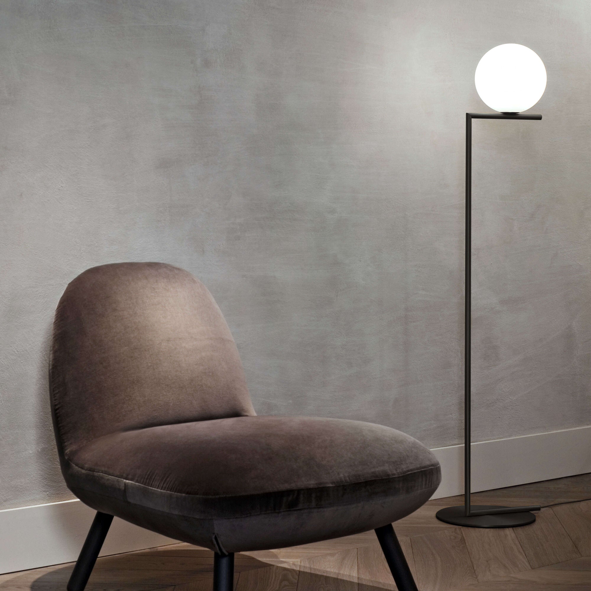 IC F Floor Lamp