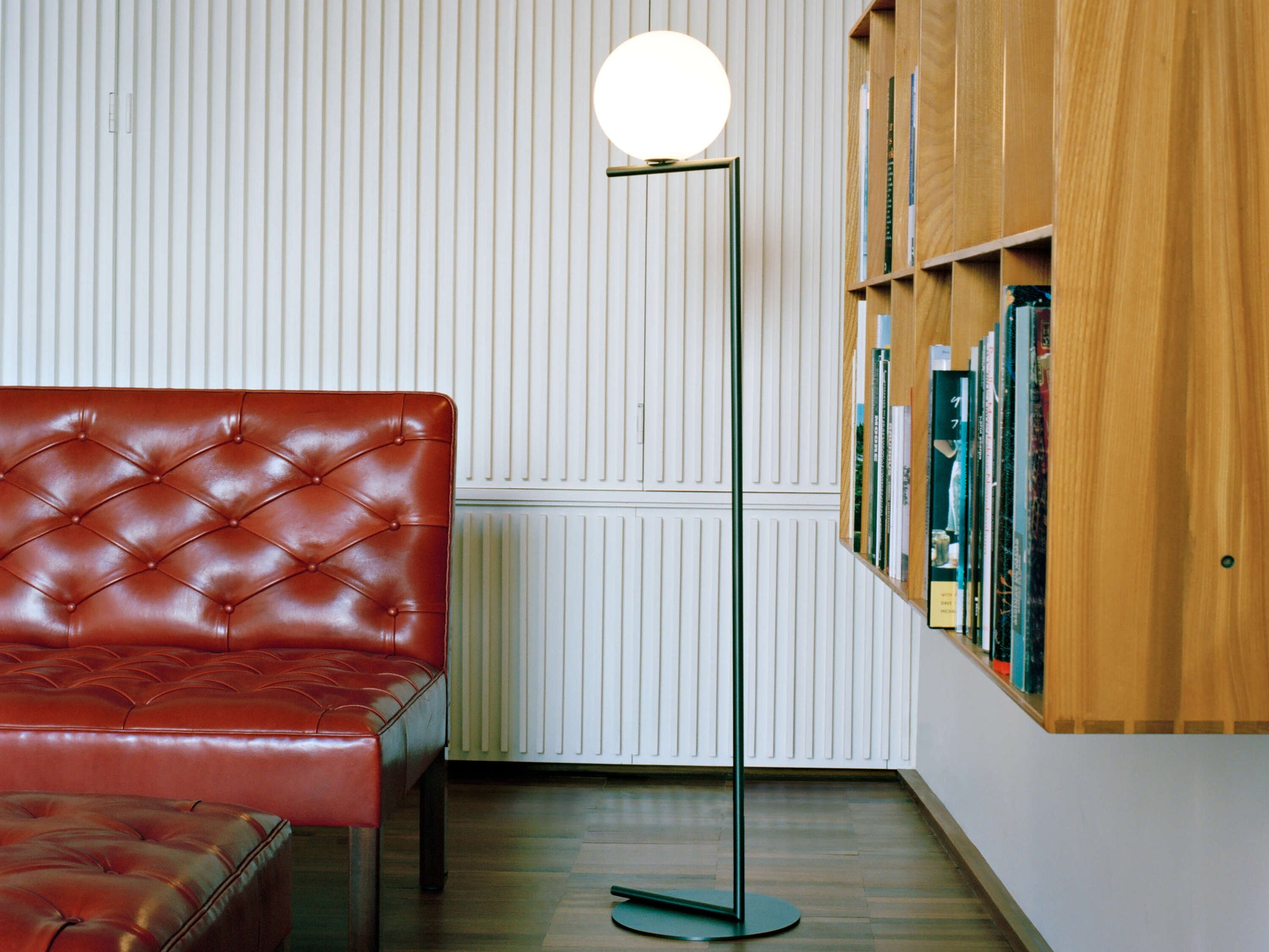 IC F Floor Lamp