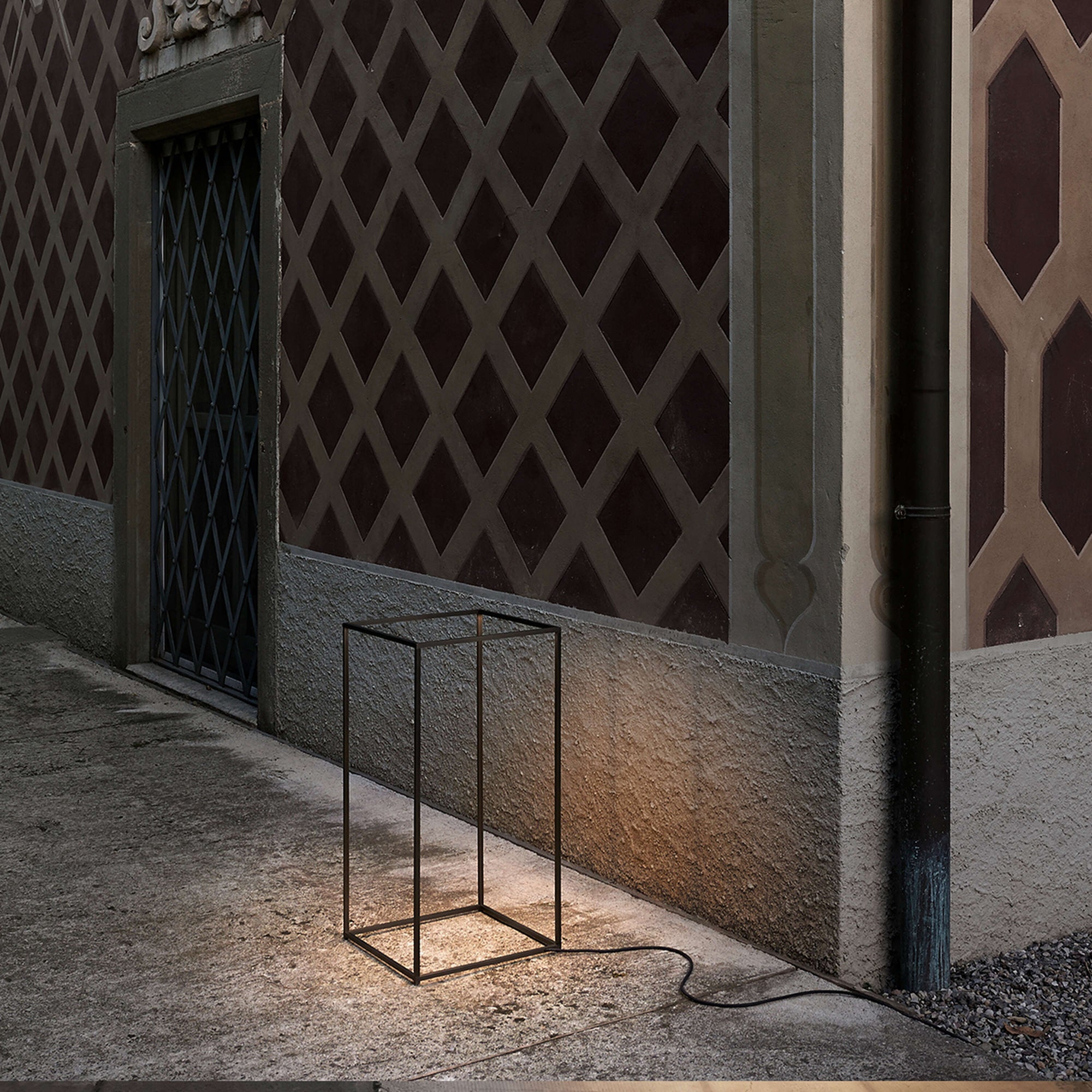 Ipnos Outdoor Floor Lamp