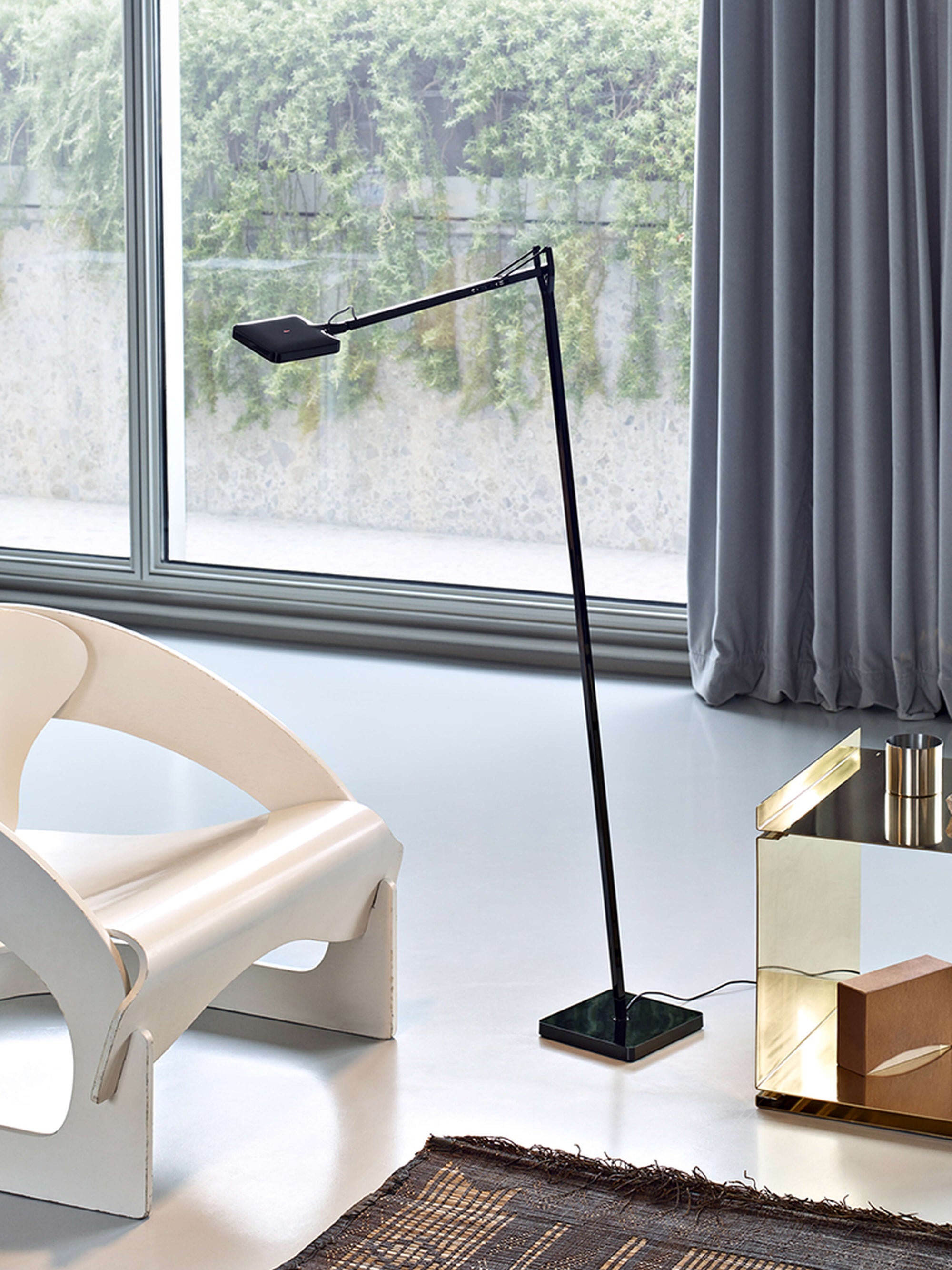 Kelvin Led Floor Lamp