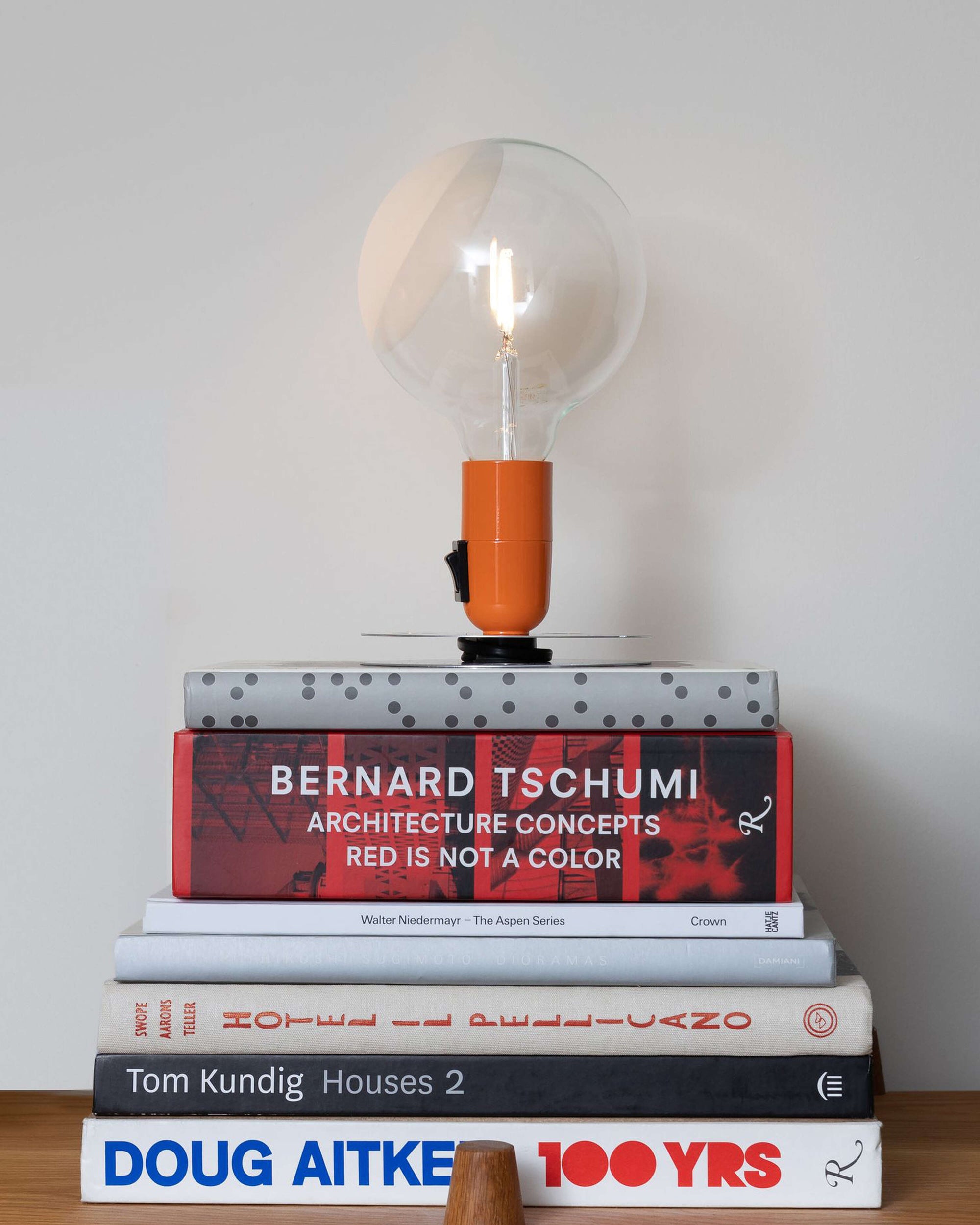 Lampadina LED Table Lamp