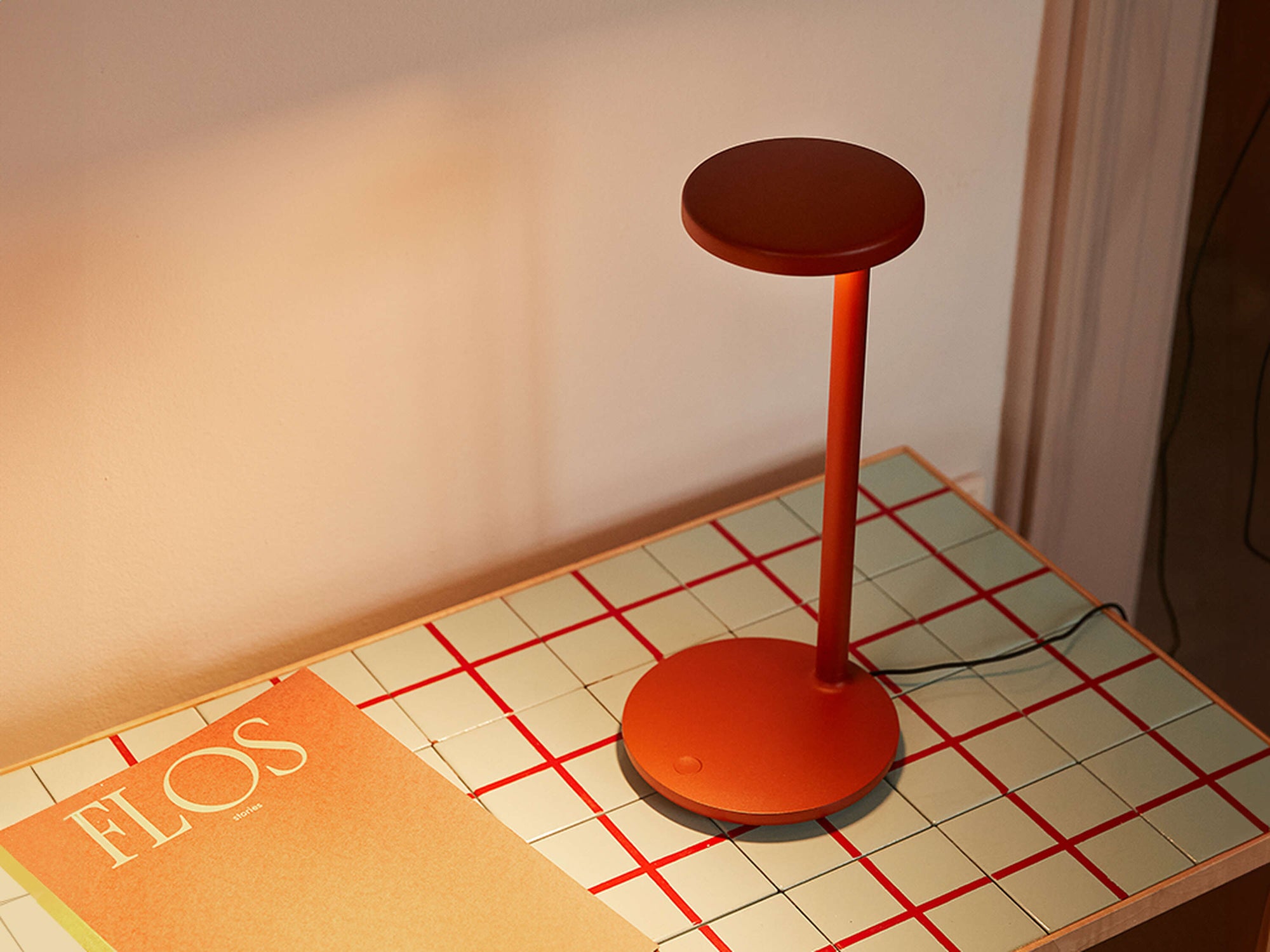Oblique LED Desk Lamp and Qi with Wireless Charging Base