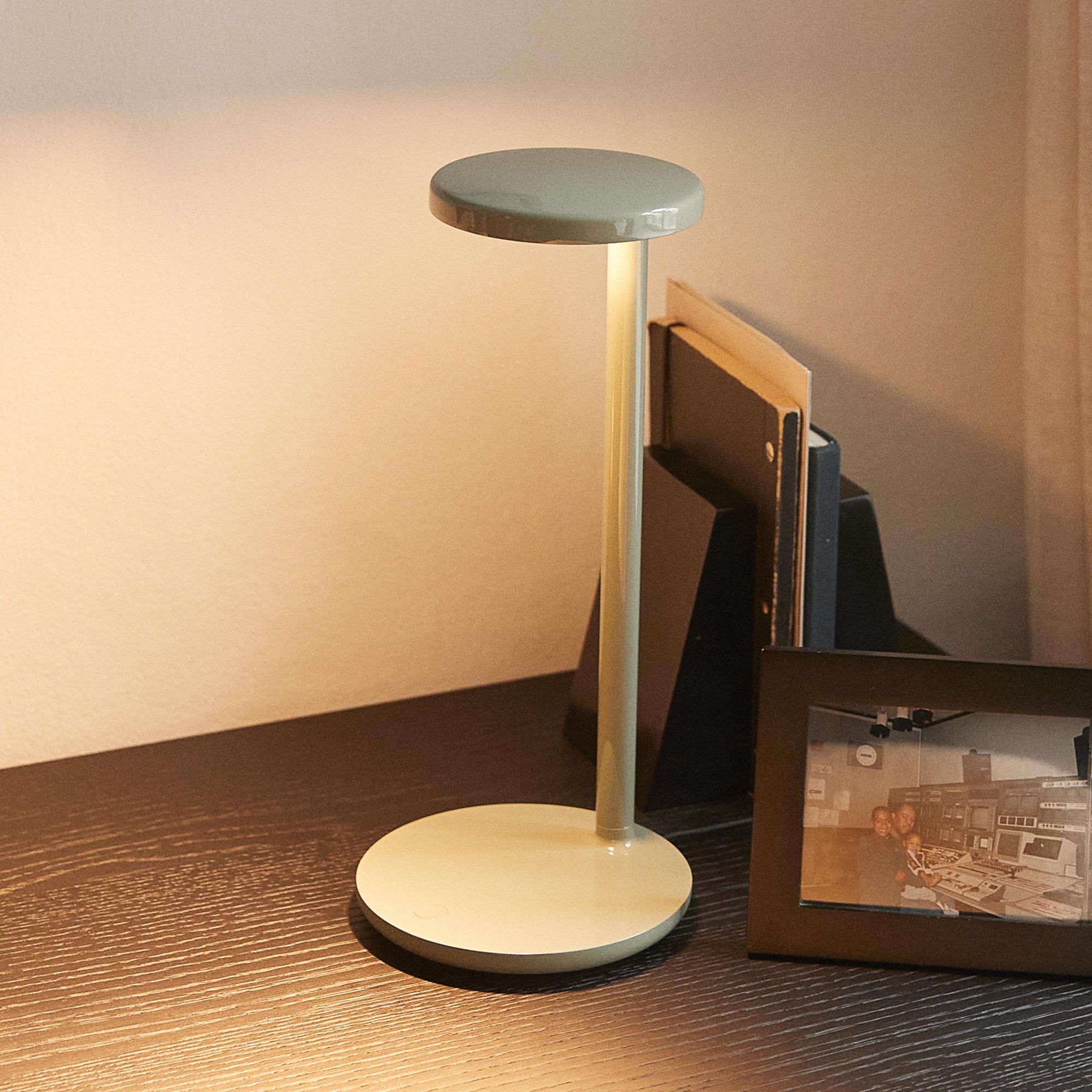 Oblique LED Desk Lamp and Qi with Wireless Charging Base