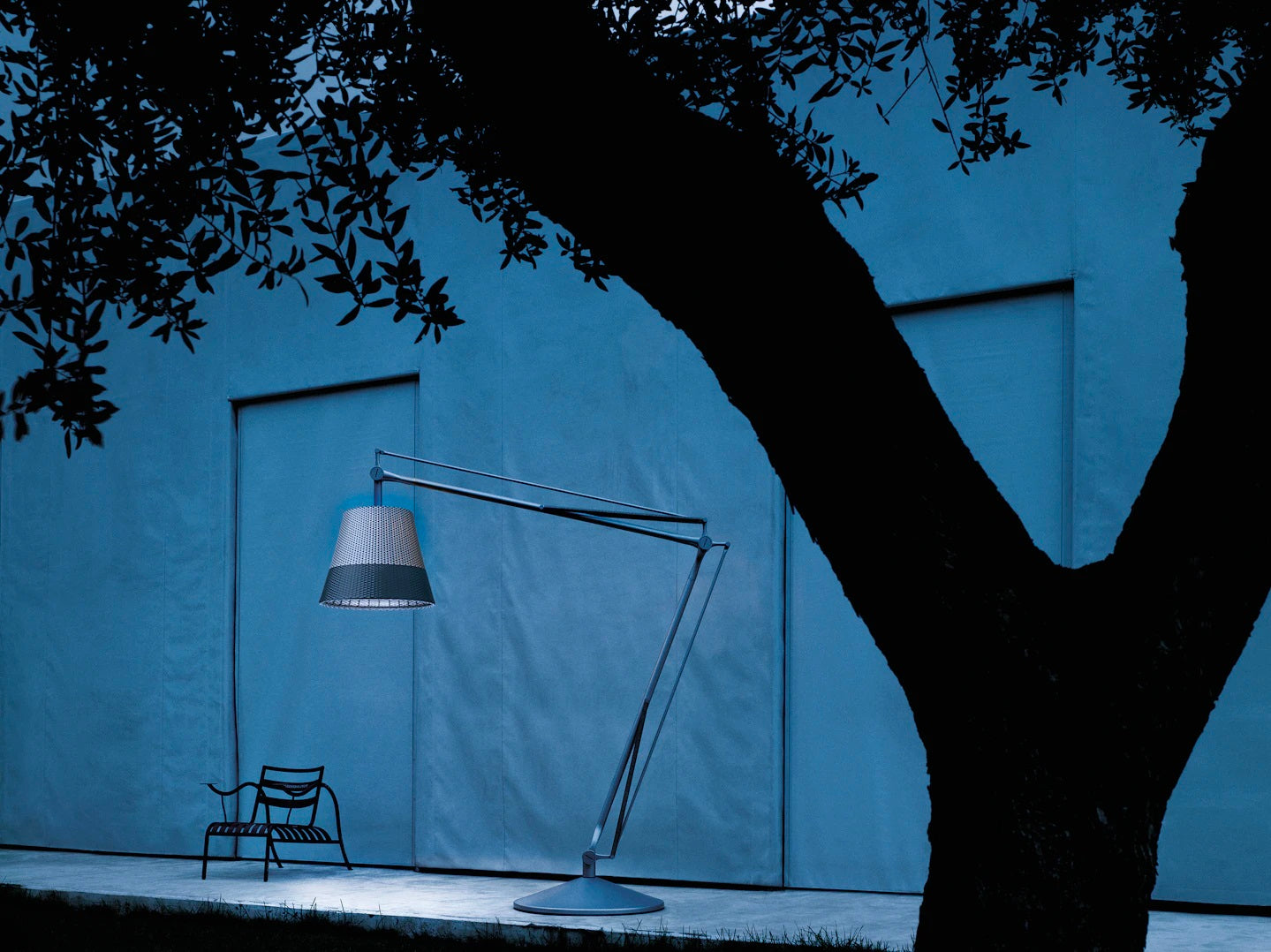 Superarchimoon Outdoor Floor Lamp