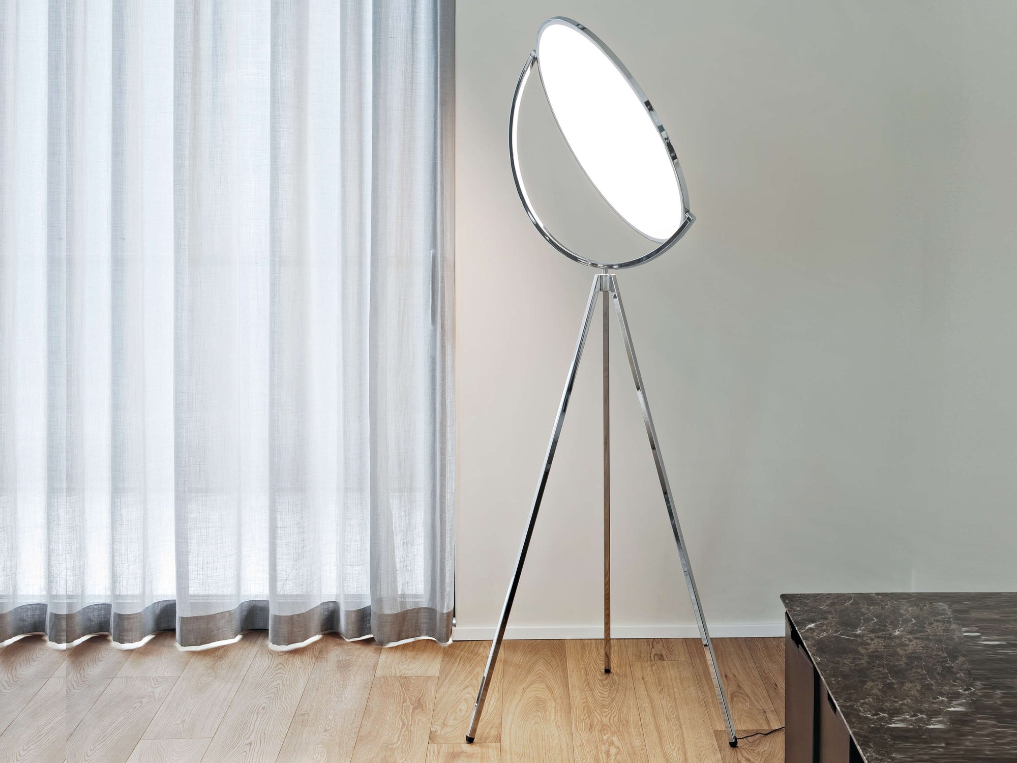 Superloon Floor Lamp