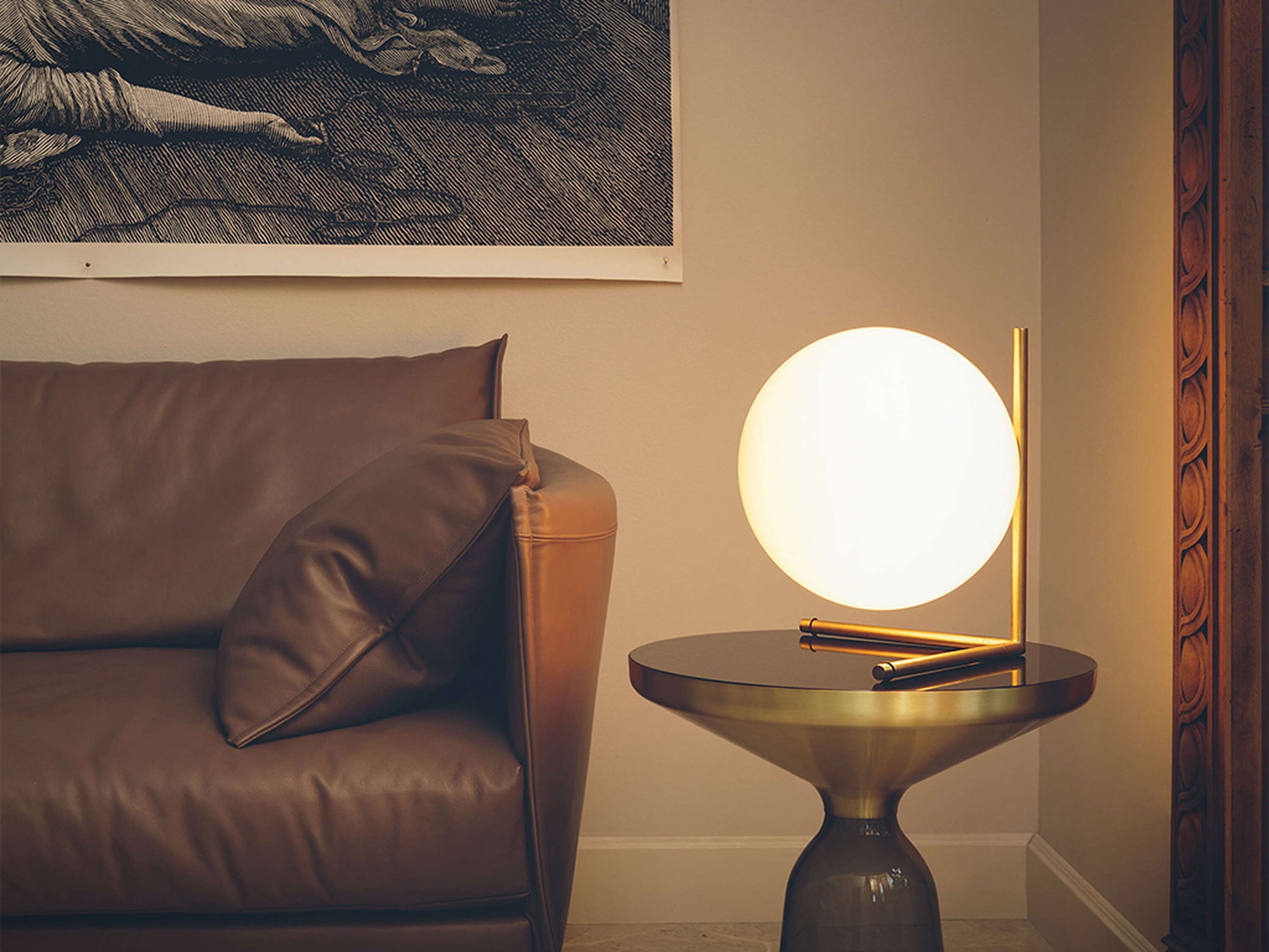 IC T2 Table Lamp