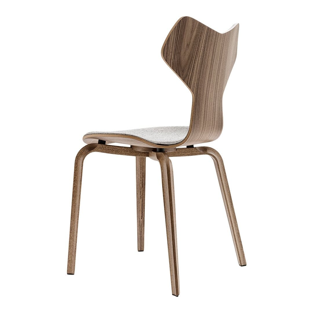 Grand Prix Chair With Wood Legs and Upholstered Front Dining chairs Fritz Hansen 