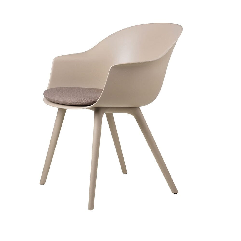 Bat Dining Chair With Cushion – Plastic Base Chairs Gubi 