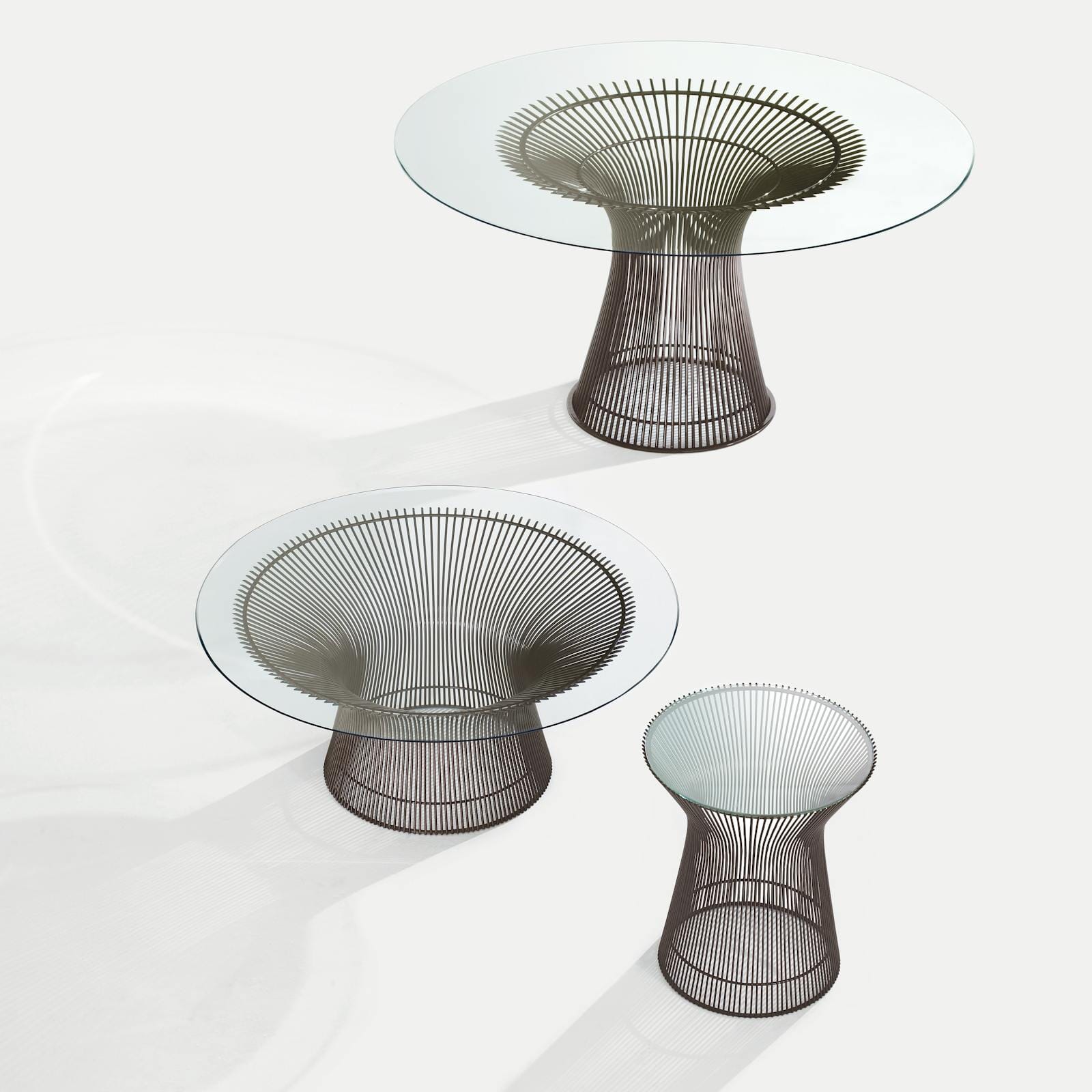 Platner Dining Table - 54 Inch Dining Tables Knoll 