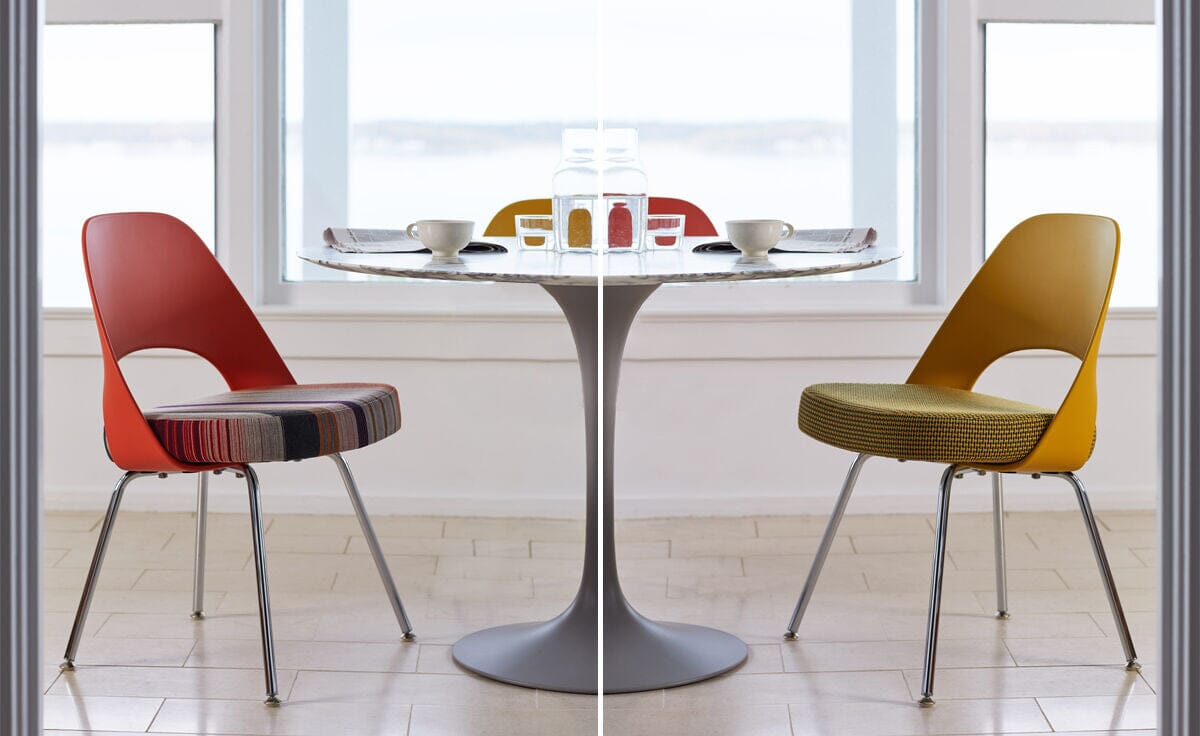 Saarinen Executive Plastic Back Chair With Tubular Legs Side/Dining Knoll 