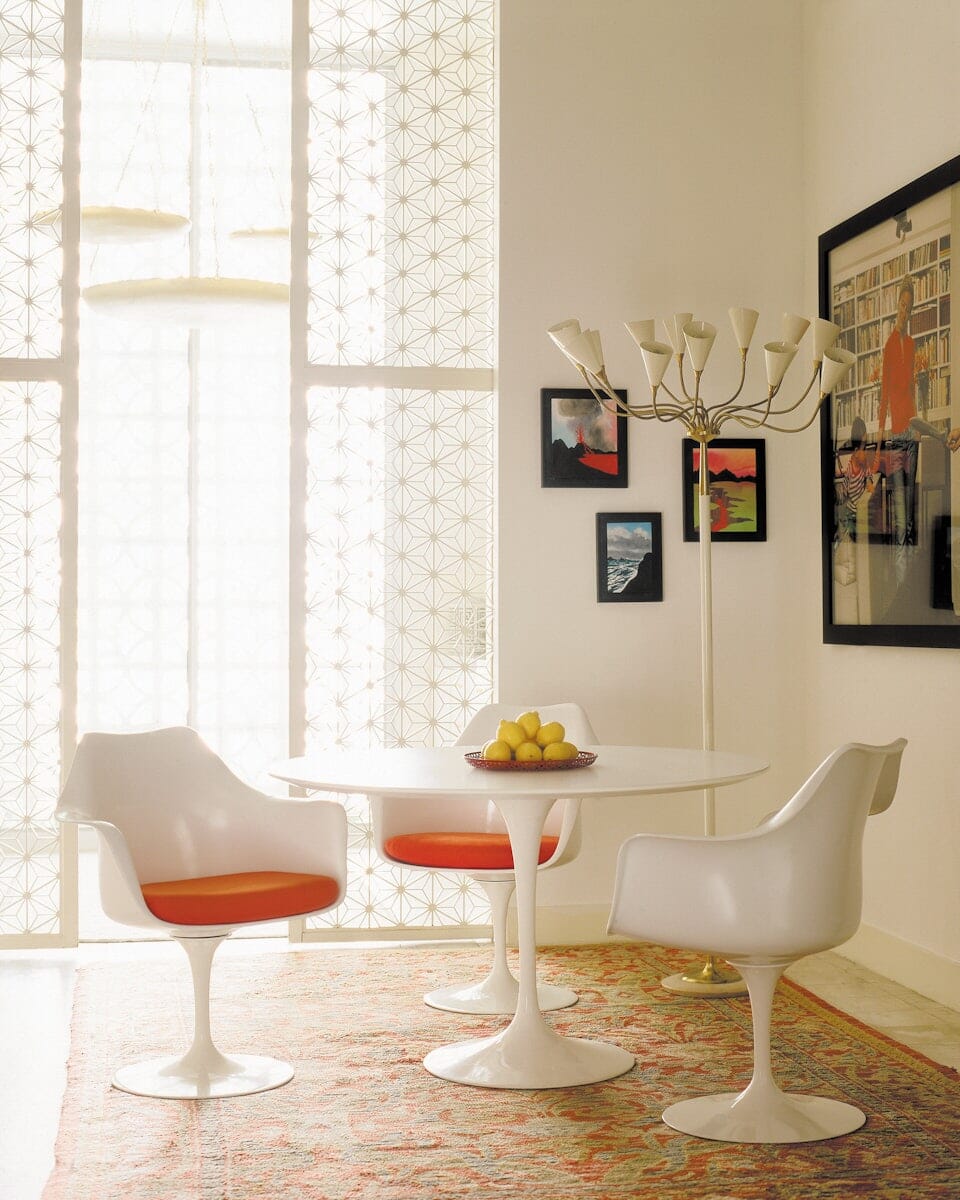 Saarinen Tulip Arm chair lounge chair Knoll 