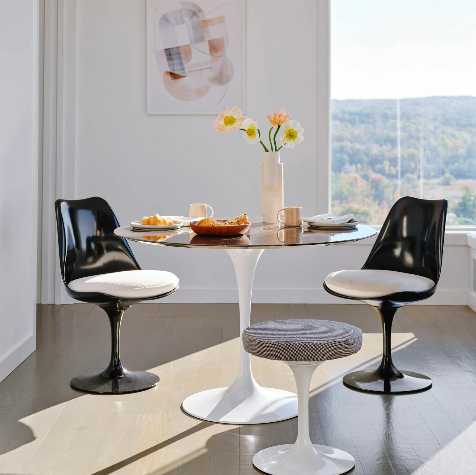 Saarinen Tulip Armless Chair Side/Dining Knoll 