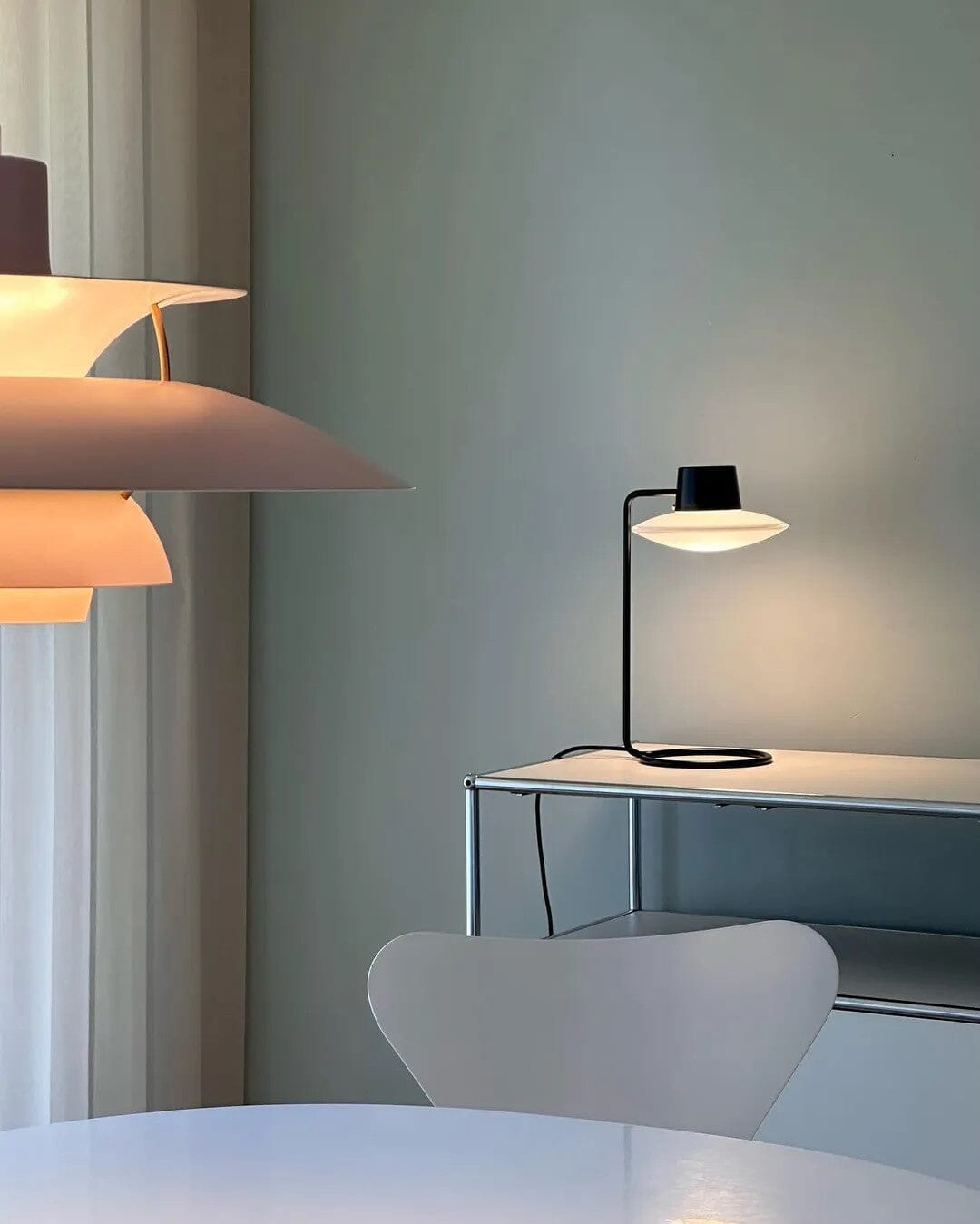AJ Oxford Table Lamp Table Lamps Louis Poulsen 
