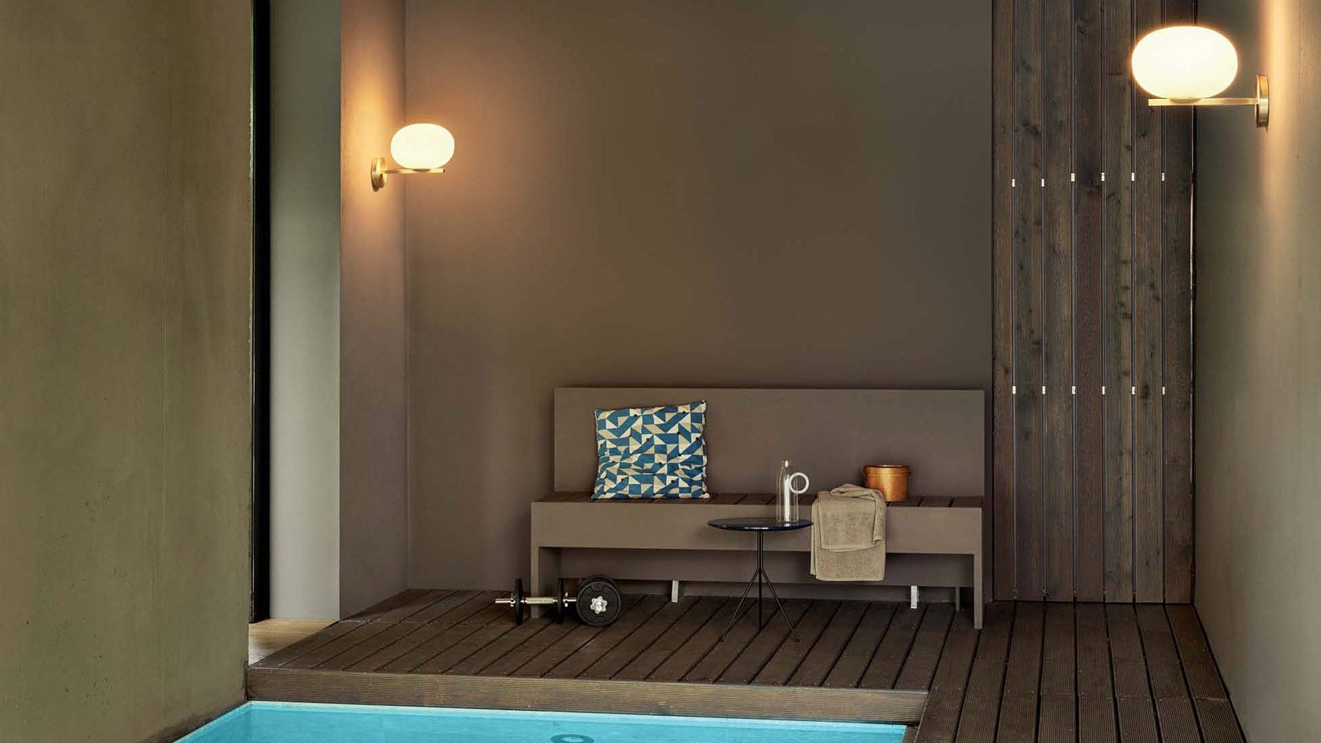 Alba Wall Light