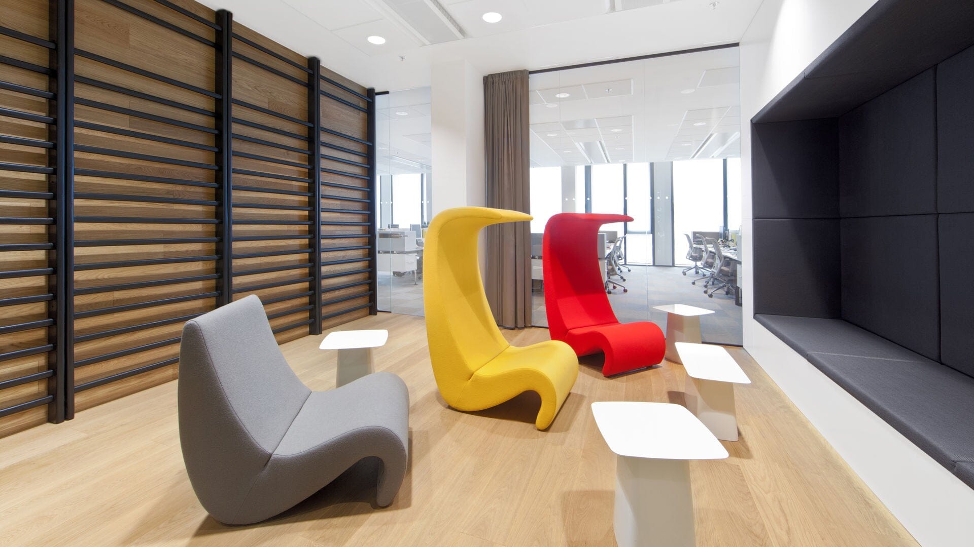 Amoebe Highback Chair lounge chair Vitra 