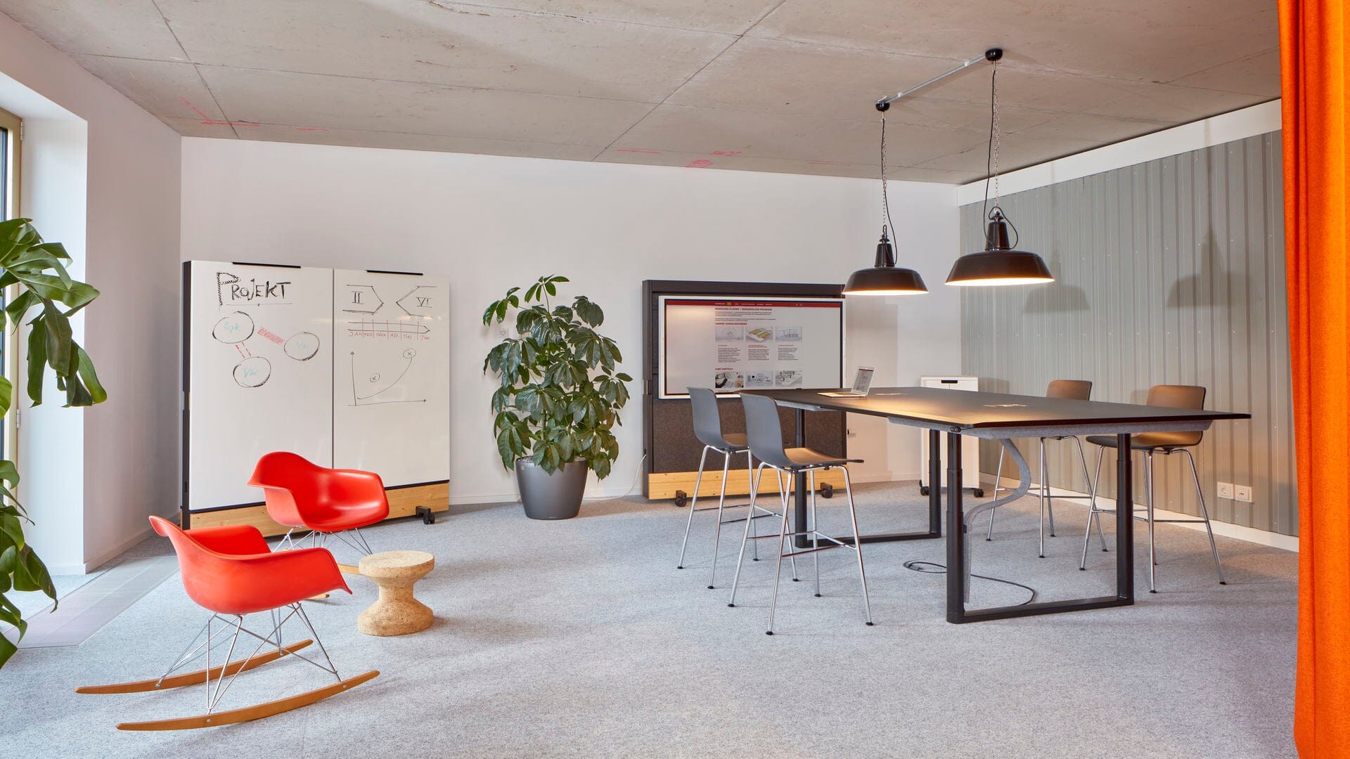 Hal RE Stool bar seating Vitra 