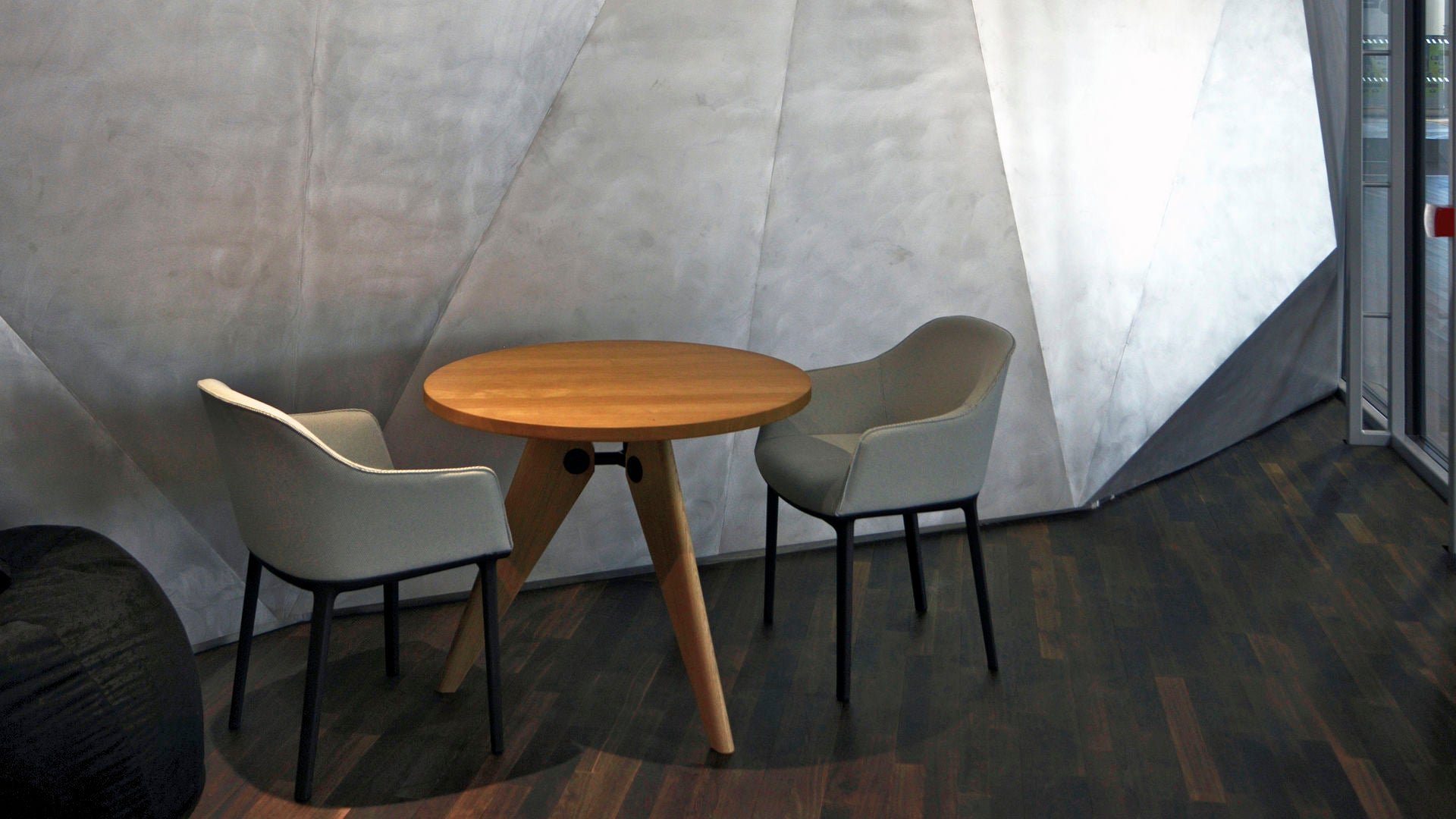 Softshell Chair With Four Leg Base