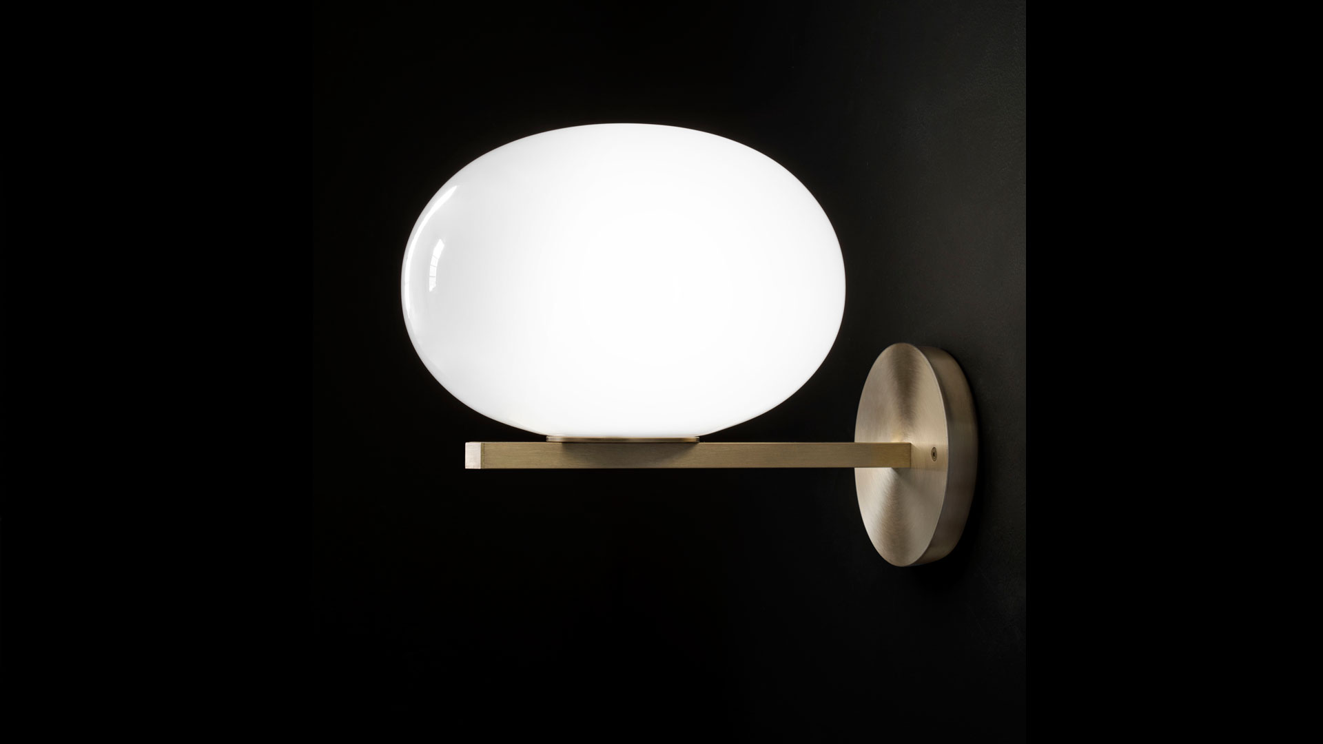 Alba Wall Light Wall Lights Oluce 