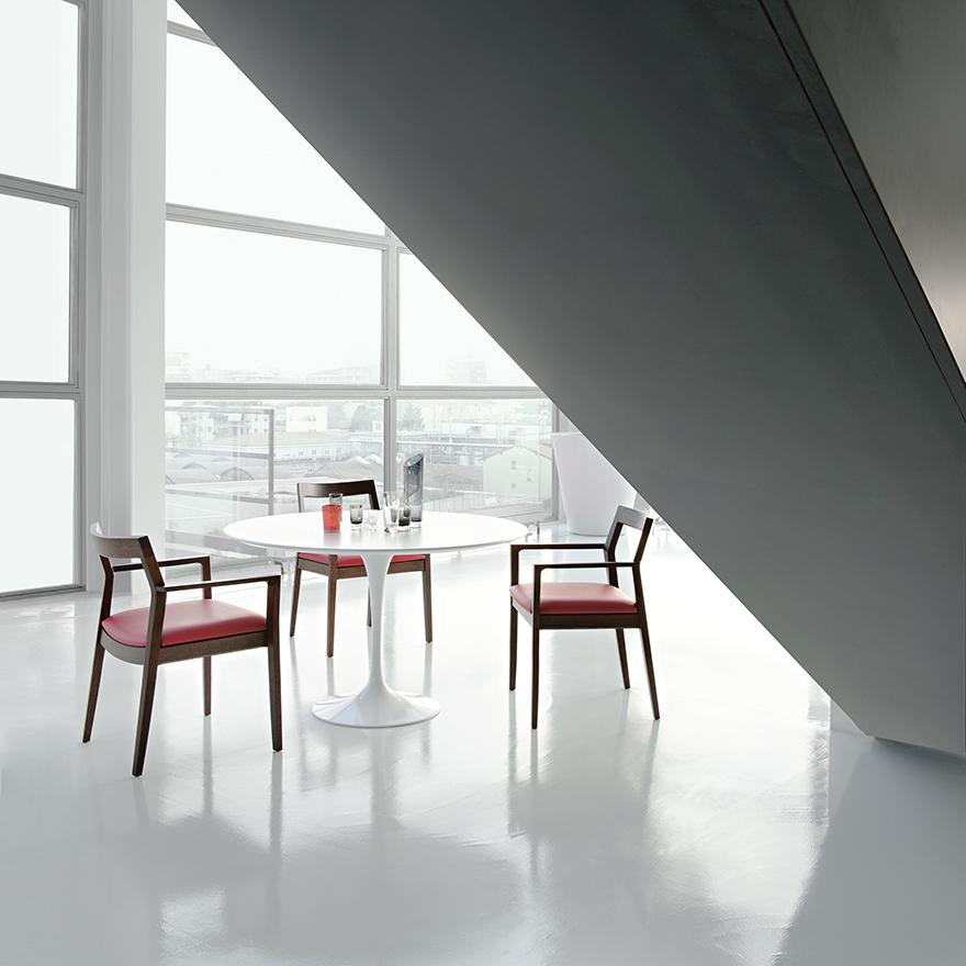 Saarinen 35" Round Dining Table Dining Tables Knoll 