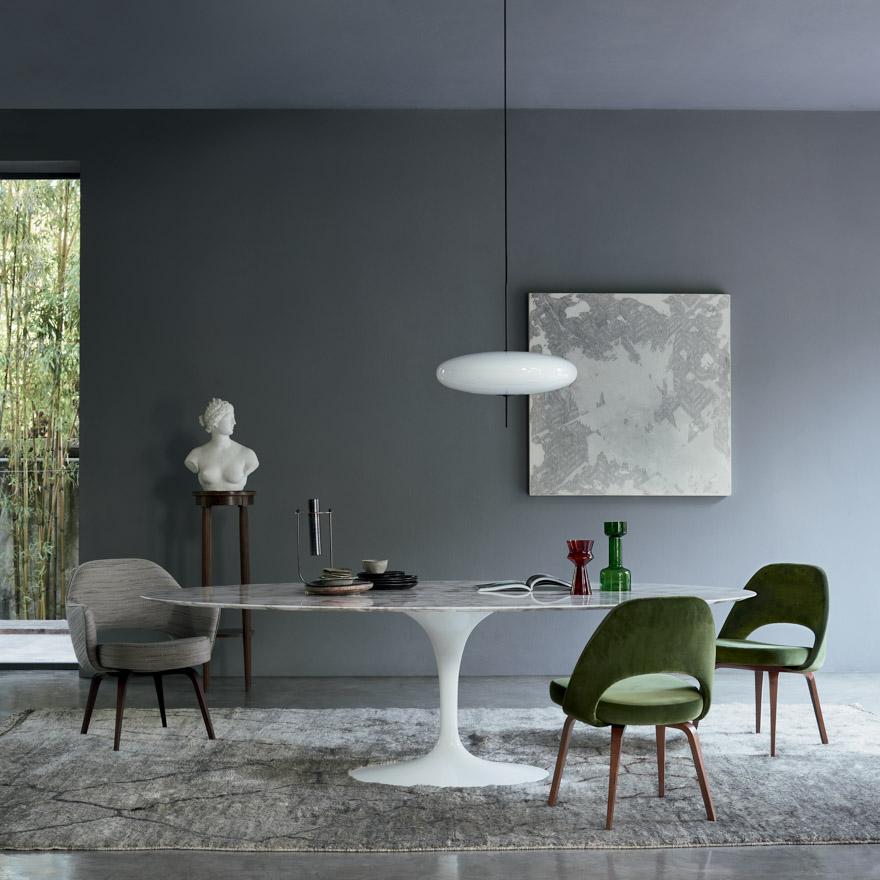 Saarinen 78" Oval Dining Table Medium Dining Tables Knoll 