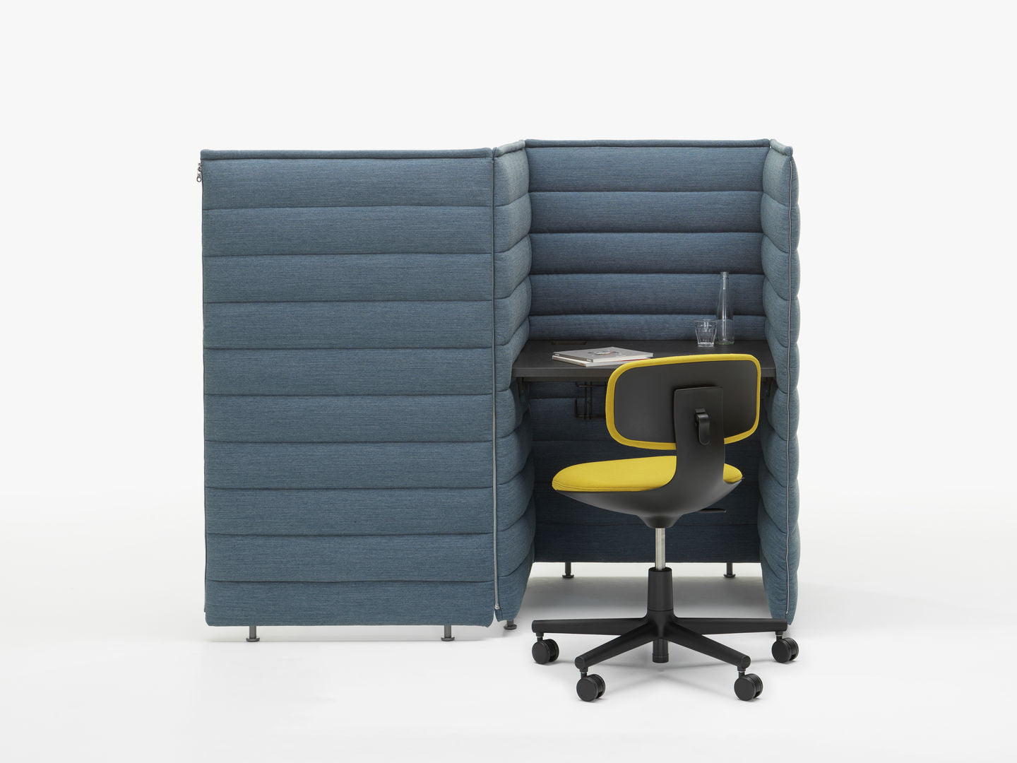 Alcove Plus Desk Desk's Vitra 